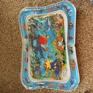 Tummy time water pillow